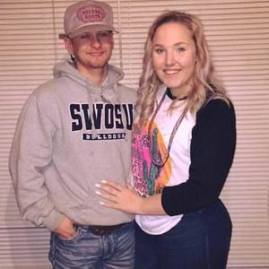 Meet your Posher, Caitlynn